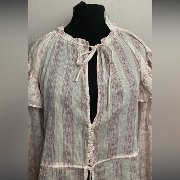 Free People Flounce Sleeve Sheer Boho Hippie peasant Blouse Top Ruffle Feminine - Picture 2 of 8